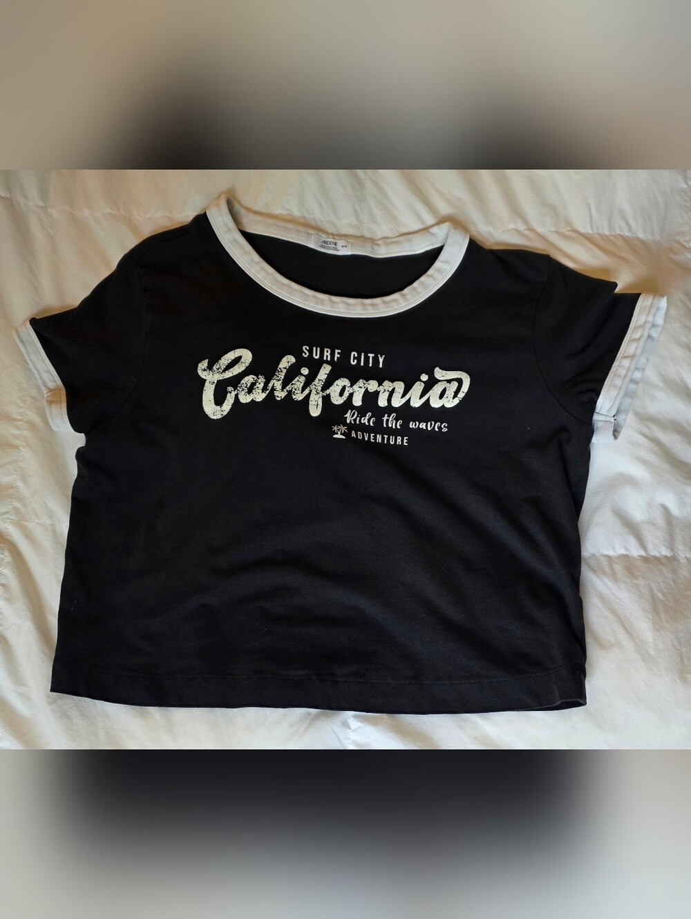 Kids Medium Black Ardene 'California' T Shirt.